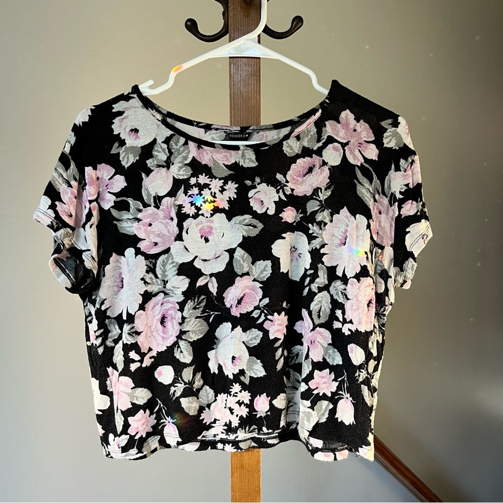 Flower print tee